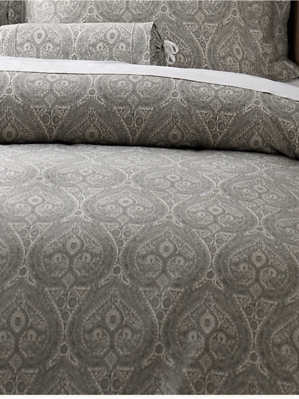 Restoration Hardware Gray and White Printed Cotton Duvet Cover